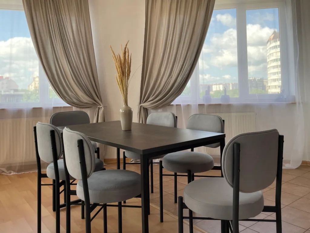 Квартира 3-комнатная Квартира — Калининград