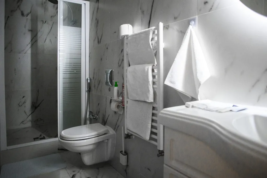 Просторный комфортабельный коттедж в центре города с банным чаном