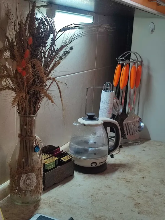 Трешка в центре города с охраняемой парковкой