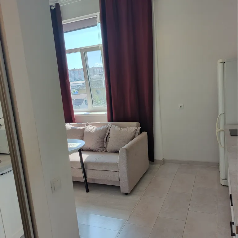 Квартира -студия с современным ремонтом