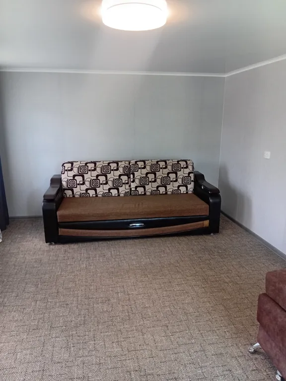 в ПУГАЧЕВЕ .Уютный частный дом с парковкой, тихий район