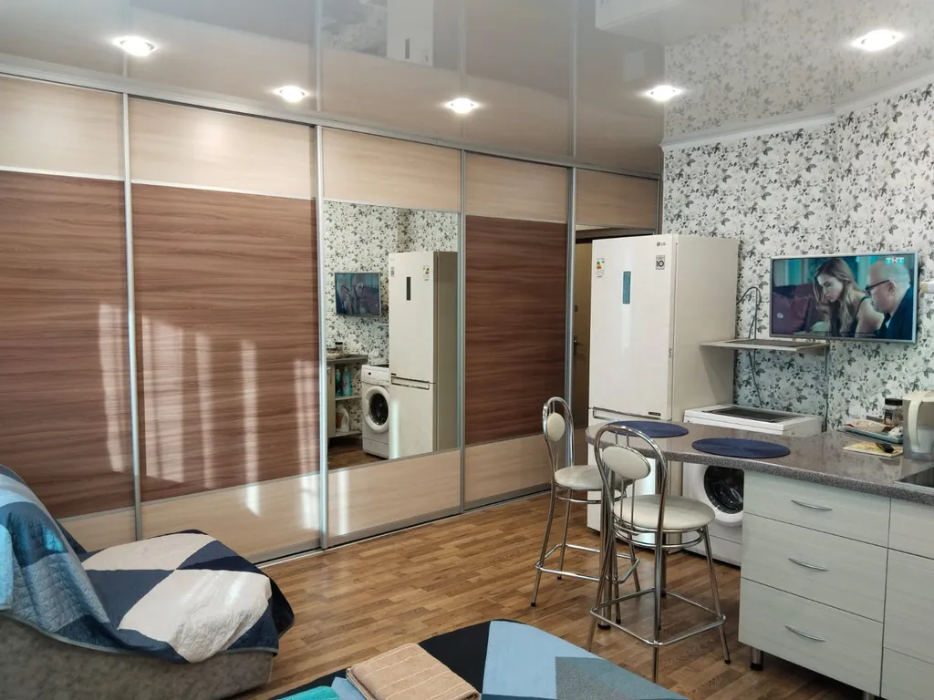 Уютная квартира-студия в Академ Риверсайд