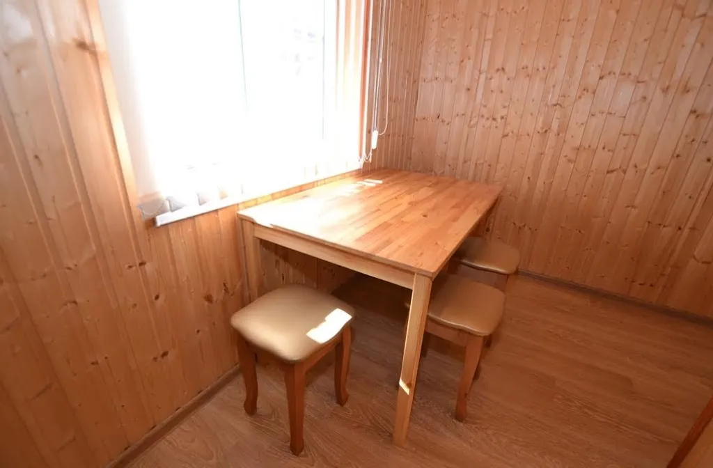 Двухкомнатная квартира с балконом на втором этаже #3