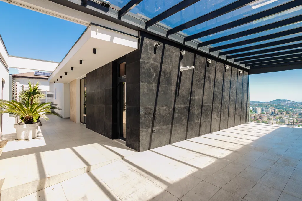 Вилла с потрясающим видом на море и Сочи