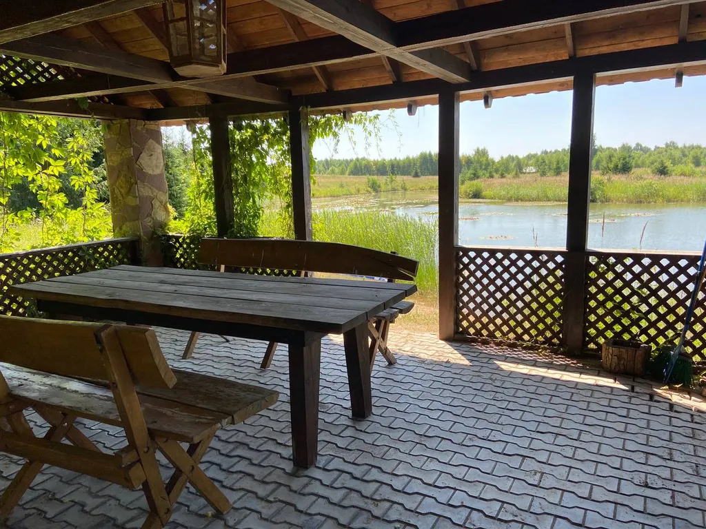 Дом на берегу сказочного озера