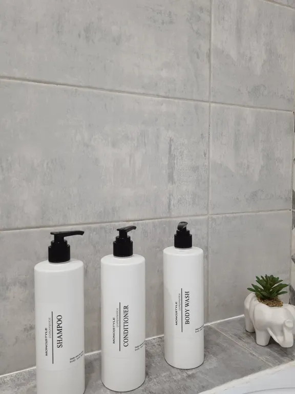 Уютная евродвушка в новом доме с видом на Лавру