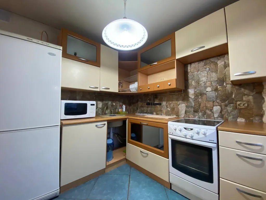 Двухкомнатная квартира рядом с ЖД-вокзалом