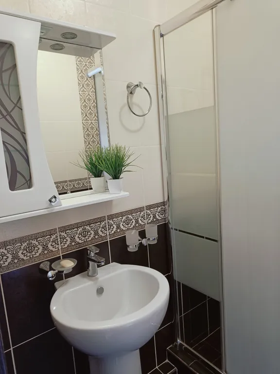 Квартира Квартира Уютная студия в частном секторе — Ейск