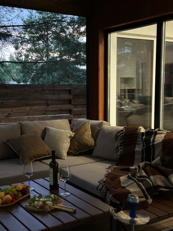 Дом в соснах, недалеко от центра  Казани