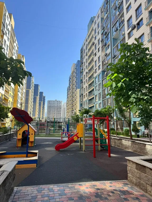 Элитная трехкомнатная квартира в ЖК 12 месяцев