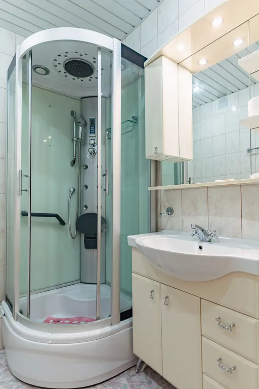 Дизайнерские апартаменты с кухней