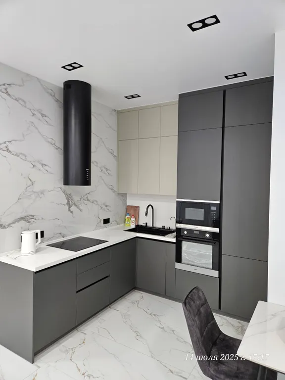 Квартира с новым люкс ремонтом 3 минуты до моря