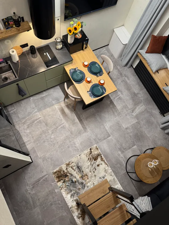 Двухуровневые апартаменты + пол-гамак