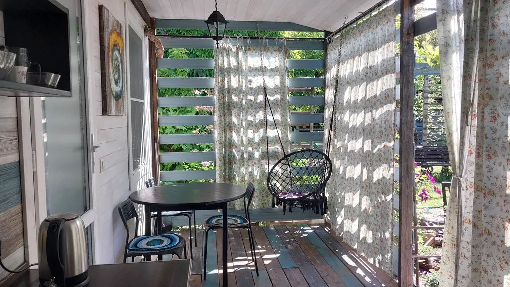 Домик с удобствами и кухней Персиковая поляна