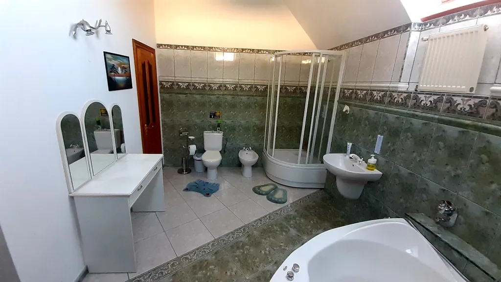 Прибрежный уголок для отдыха на природе