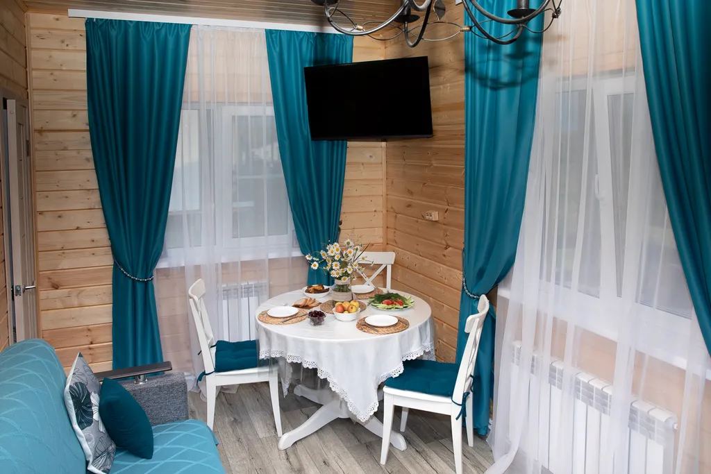 Дом у источника