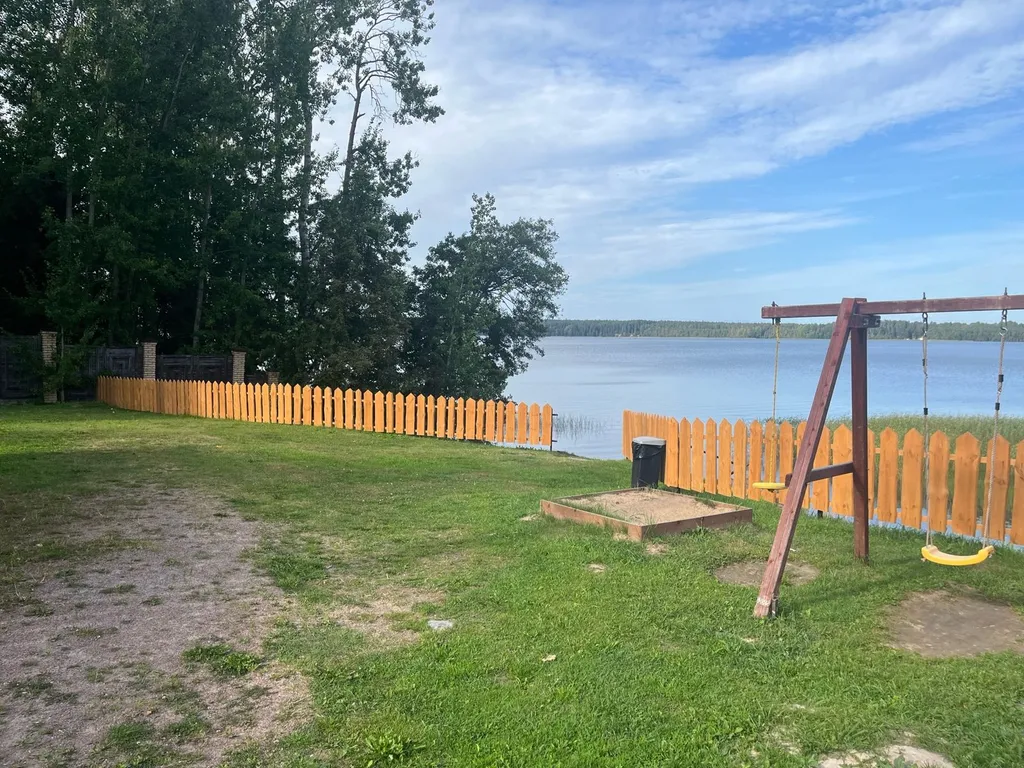 Коттедж Дом на берегу озера — Уткино