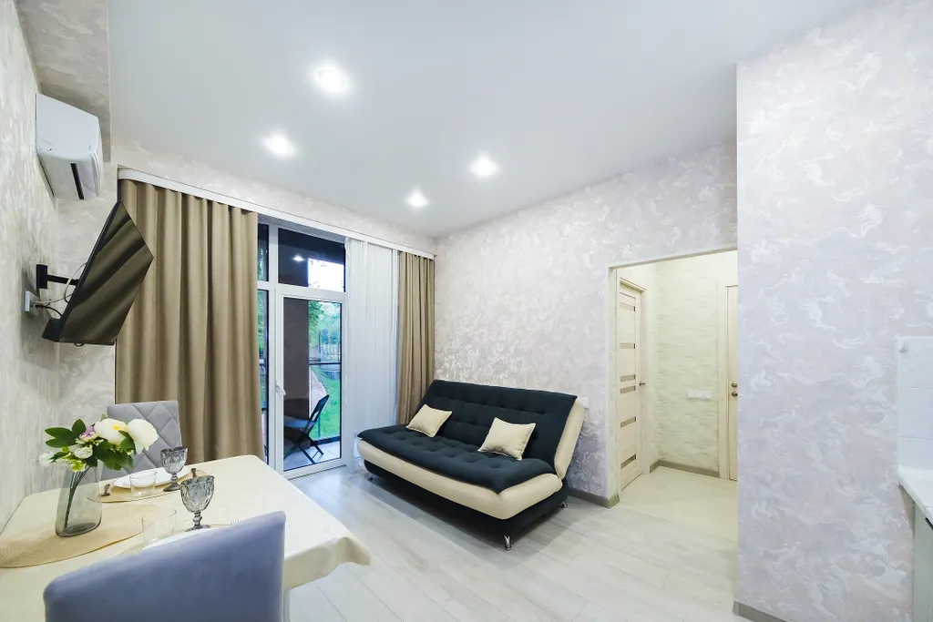 Квартира с видом на зелень и большой лоджией в новом ЖК 800 м от моря