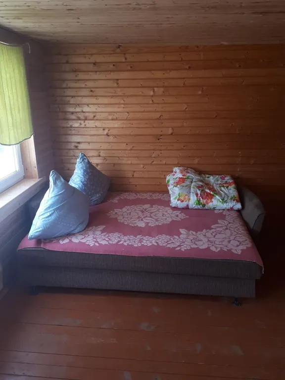 Дом на берегу заводи