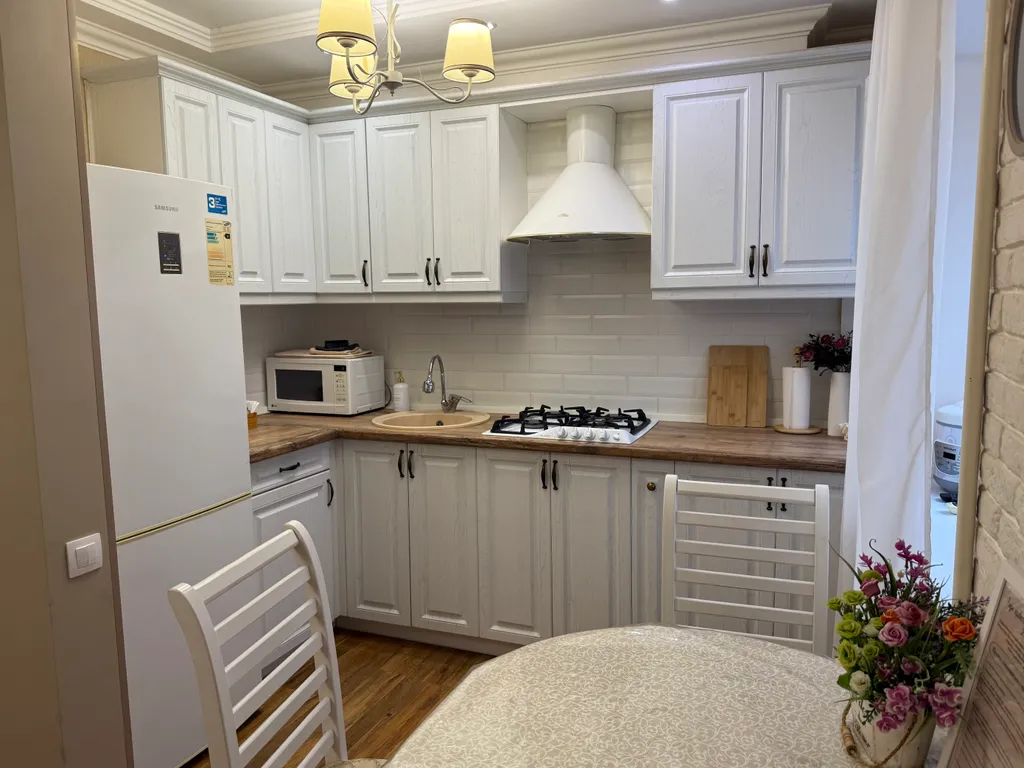 Квартира с балконом в лес