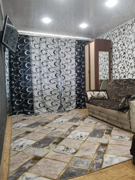 Квартира в центре города — аренда посуточно в Россошь