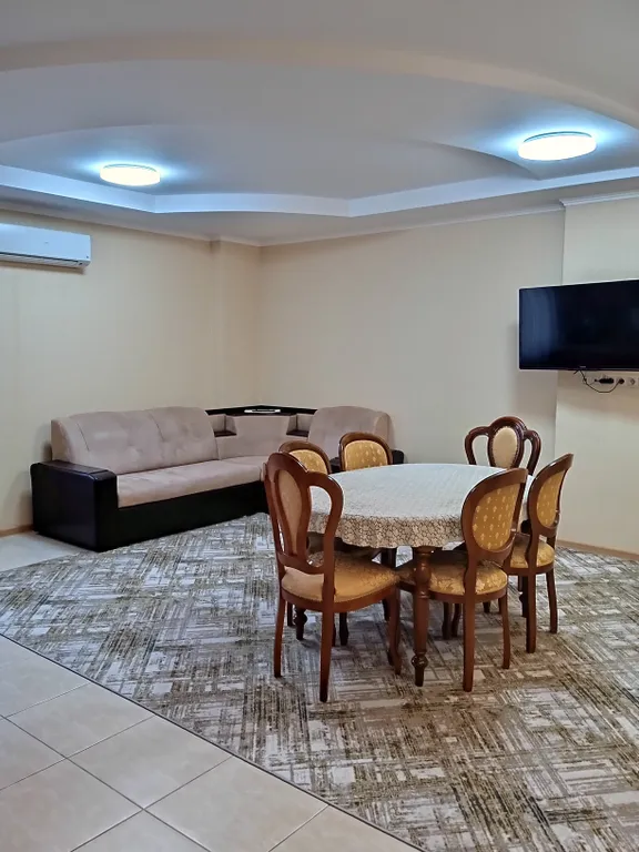 Большая уютная квартира на берегу моря