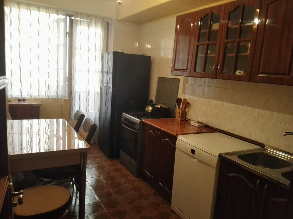 3-комнатная Квартира — аренда посуточно в Батуми