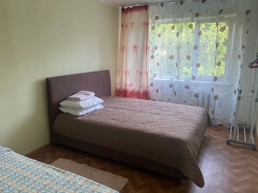 Первая речка, рядом с пляжем на мысе Кунгасный