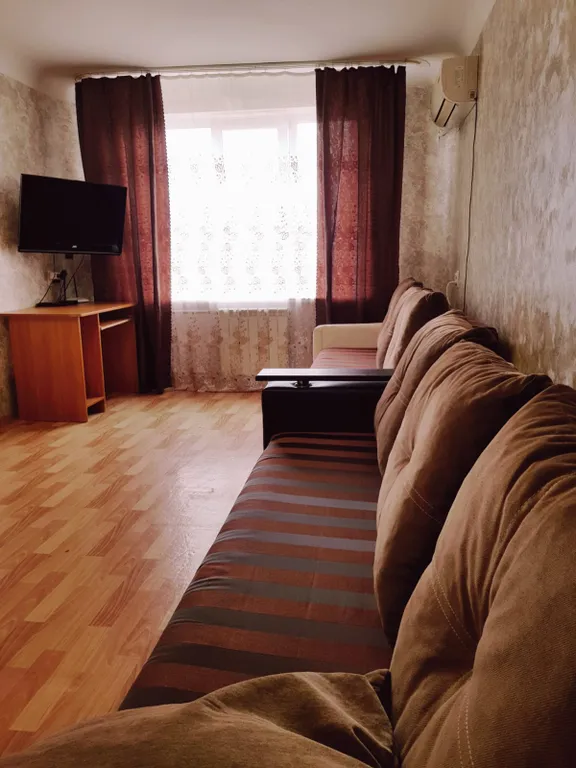 2-комнатная Квартира — аренда посуточно в Волжский