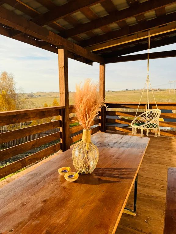 Дом с террасой и видом на закат