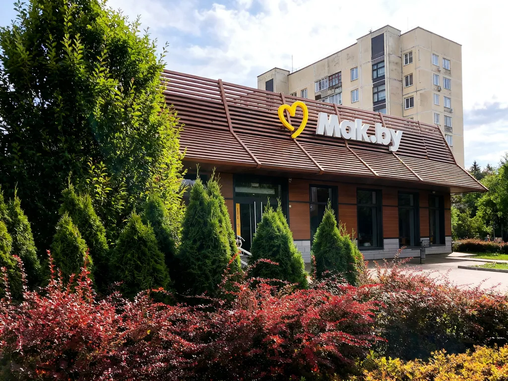 Стильная светлая квартира у Комаровского рынка