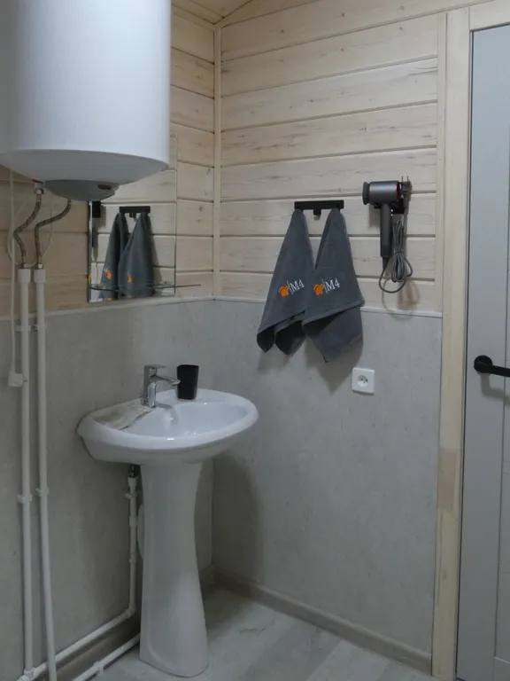 Уютный четырёхместный Домик с отдельными кроватями