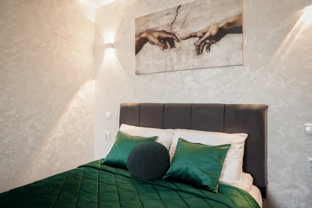 Красивая однокомнатная квартира с новым ремонтом рядом с кинотеатром