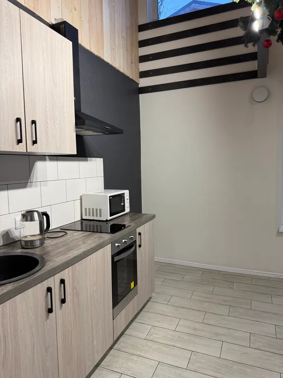 Новый дом в Геше на 1 линии по дороге на сектор Б