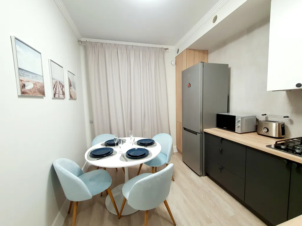 Стильная квартира с хорошим ремонтом в 5-ти минутах от пляжа — аренда посуточно в Пионерский