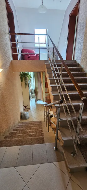 Двухуровневая квартира у озера Тихое