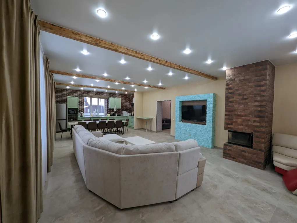 Коттедж с баней