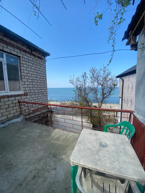 Комната на берегу