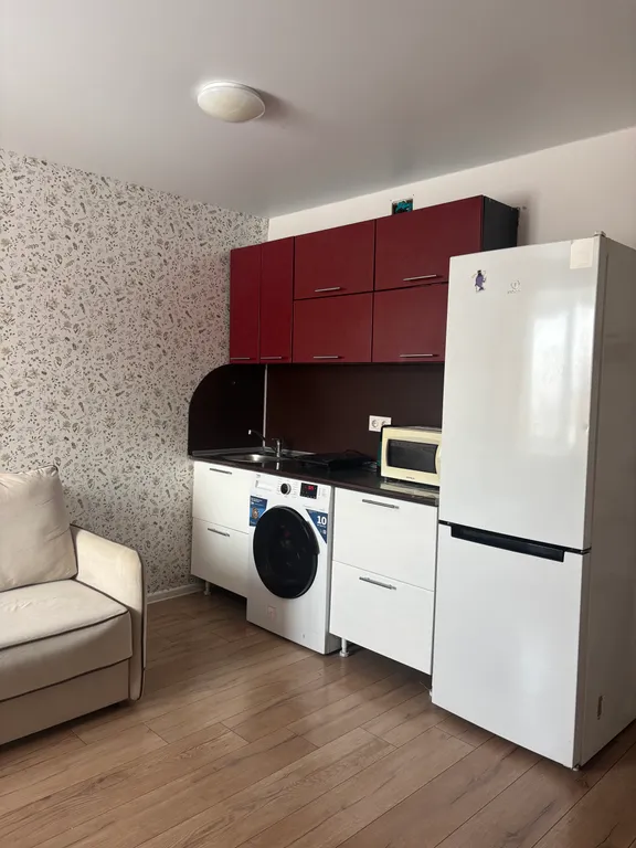 1-комнатная квартира рядом с КГЦО и МНТК