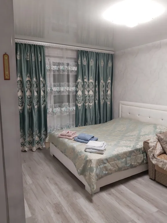 Уютная и чистая квартира — аренда посуточно в Ярославль