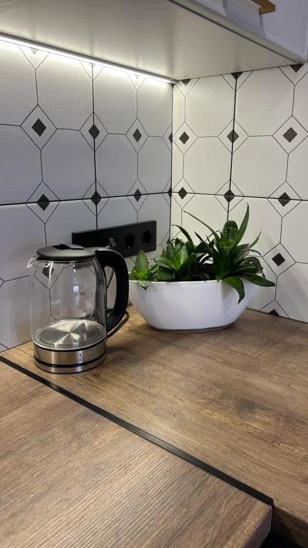 Большая светлая студия с дизайнерским ремонтом рядом с аэропортом