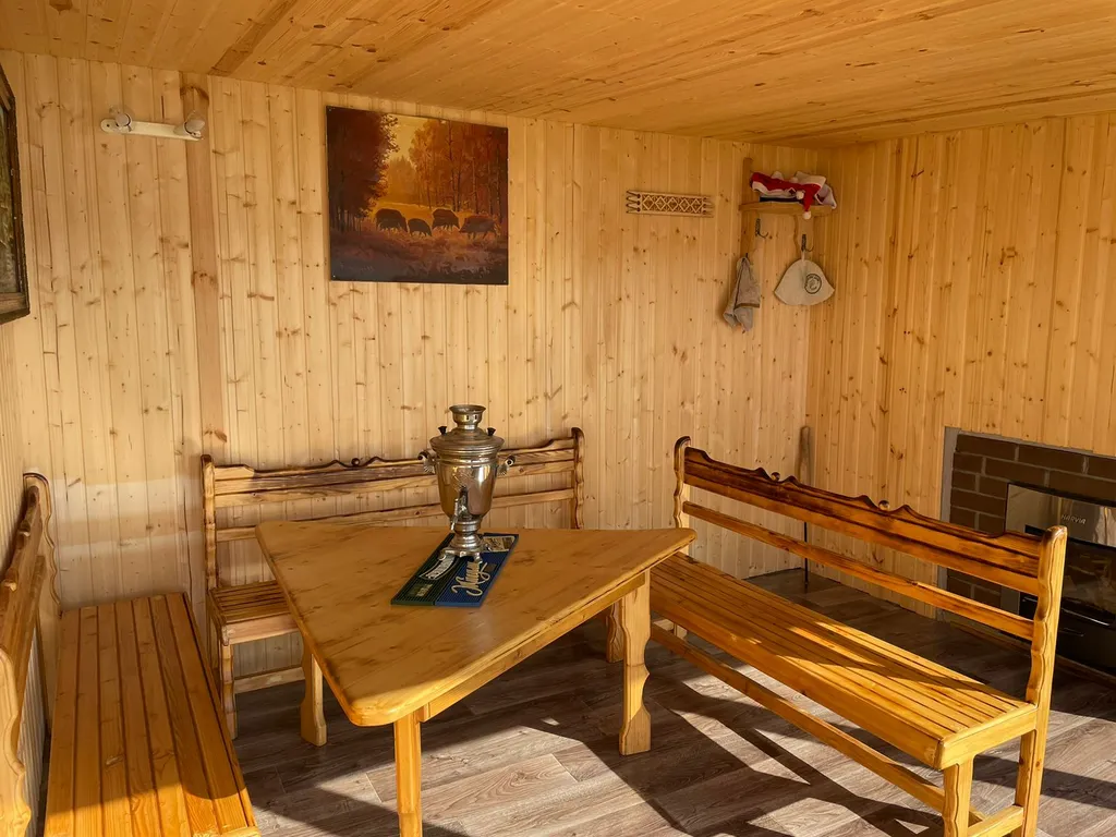 Дом на берегу реки Волга