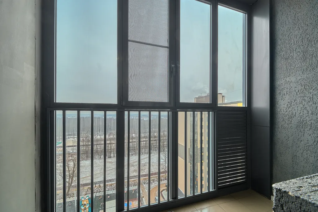 Однокомнатная квартира с двуспальной кроватью и диваном