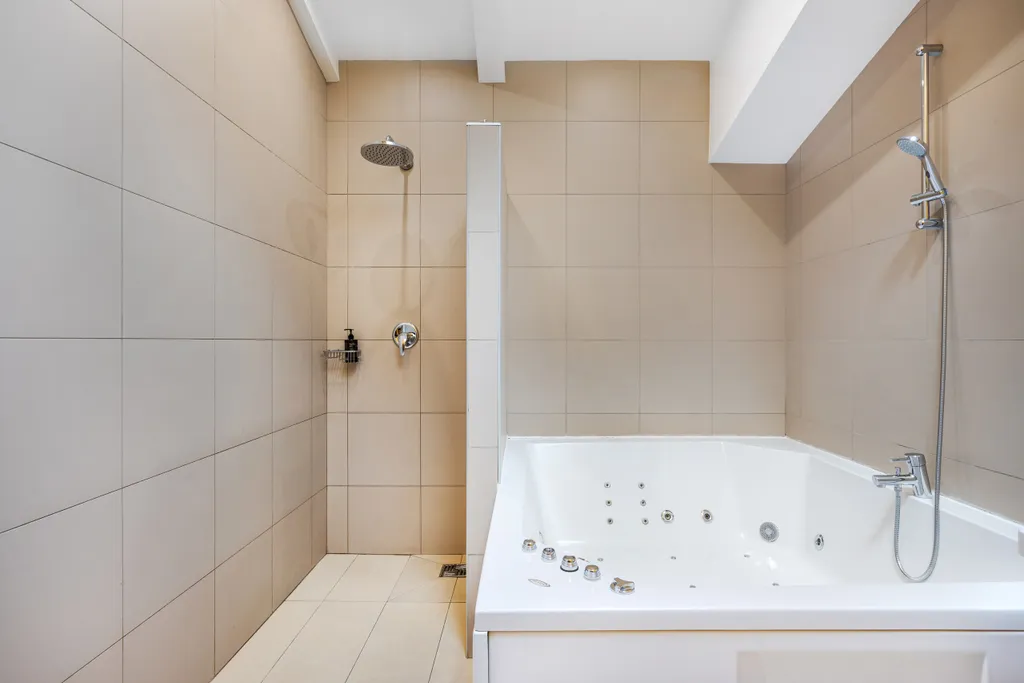 Квартира Квартира Люкс-апартамент с баней, джакузи, playstation — Москва