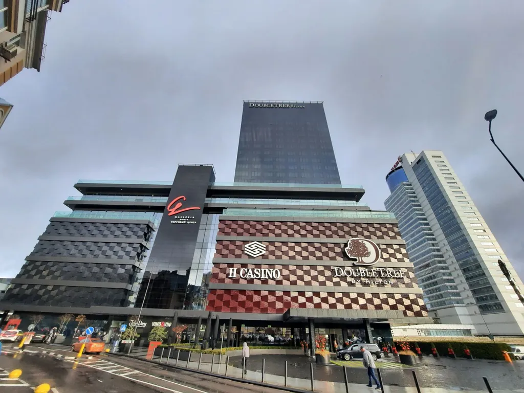 Студия на Набережной, ул Зыбицкая казино, тк галерея