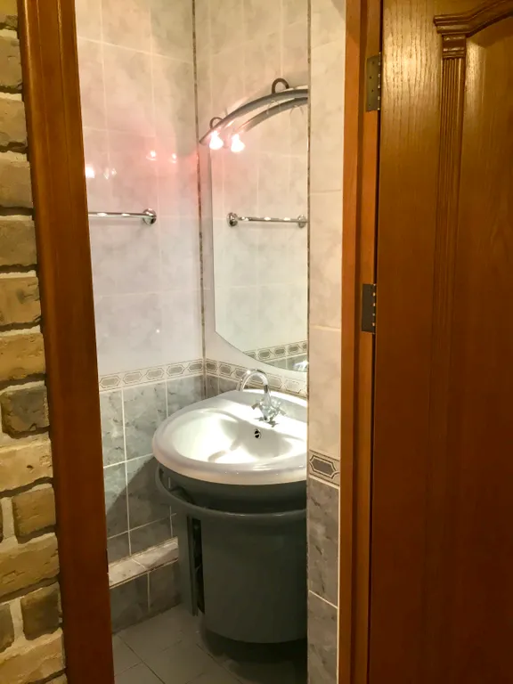 Коттедж Красивый дом с русской баней на дровах и теплым бассейном — Обухово