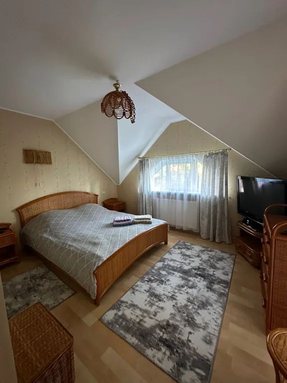 Сказочный домик в лесу, у моря