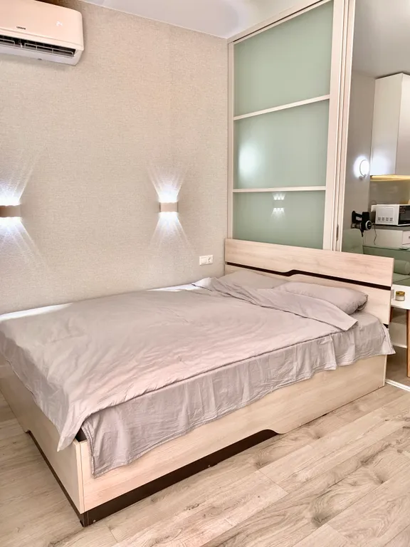 Уютная квартира с новым ремонтом и техникой, 15 минут до моря