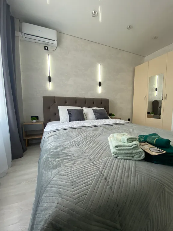 Новая уютная студия в развитом районе с кондиционером