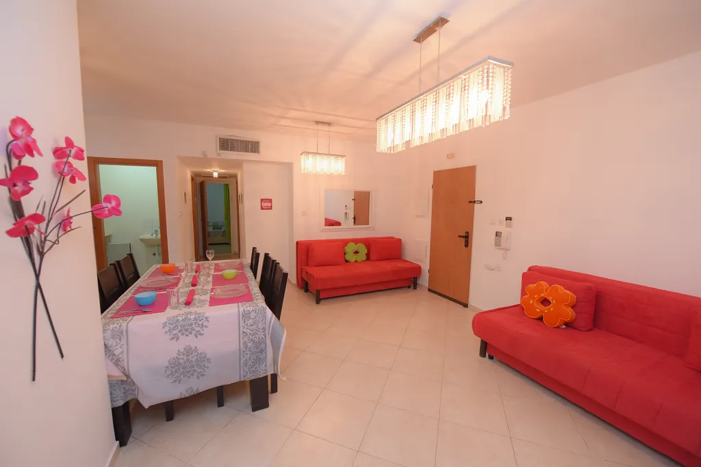 3-комнатная Квартира